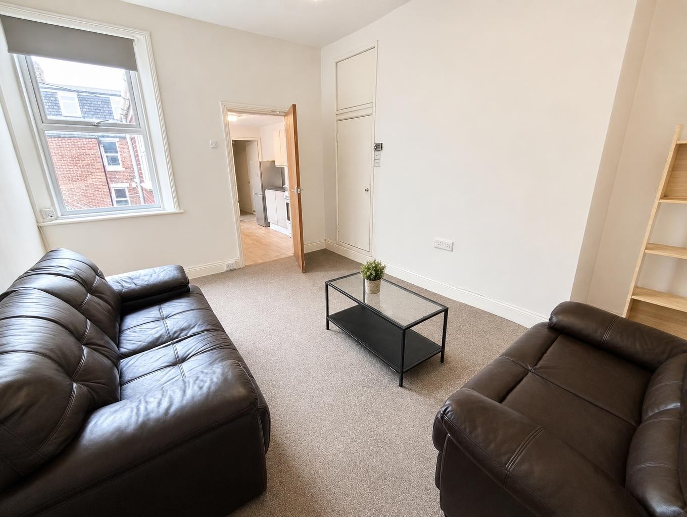 Lounge at 129 Warwick Street